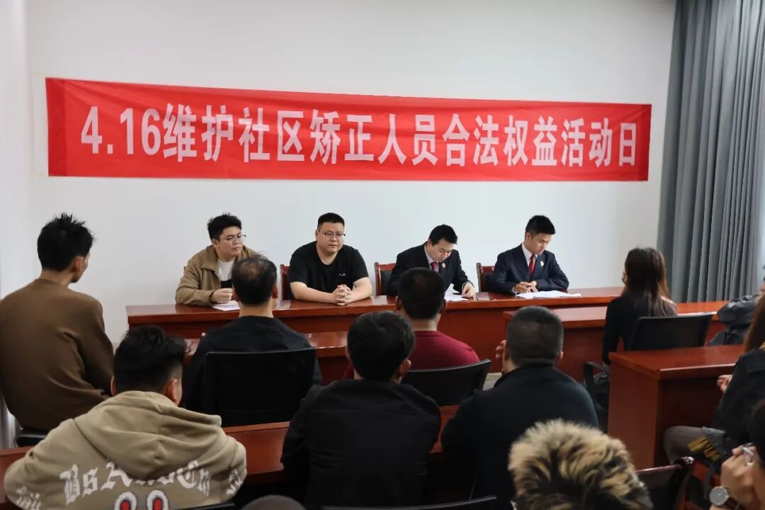 �����ؼ��Ժ��ʵ��չ��4��16˫ά�����